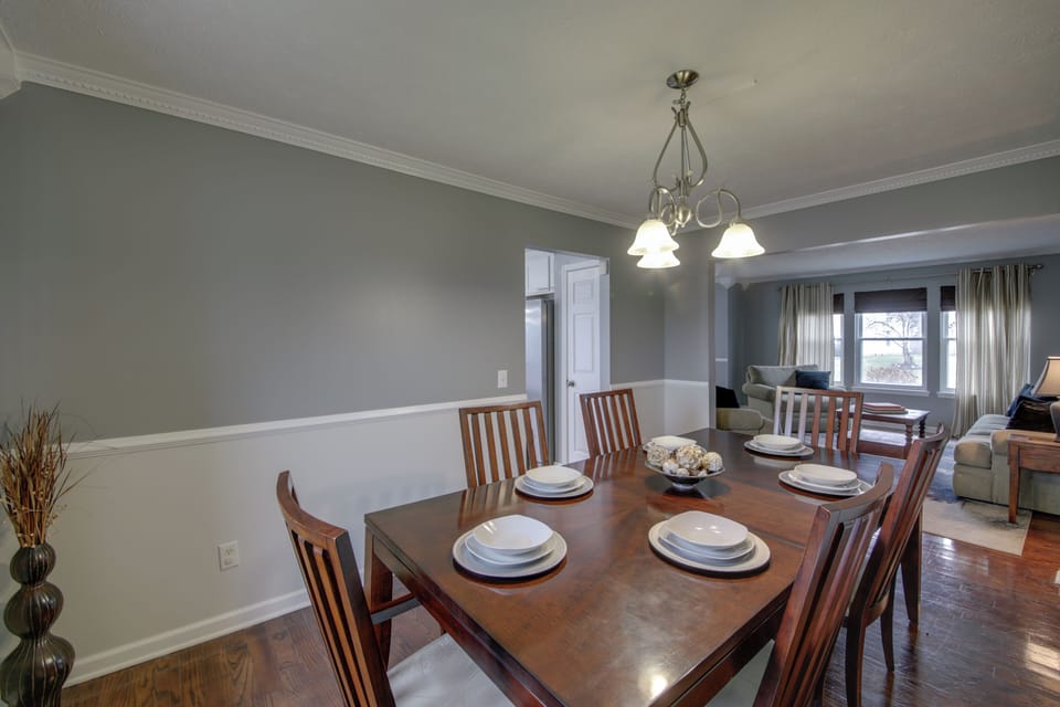 House (5 Bedrooms) | Interior