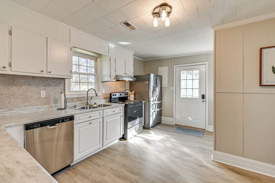 House (2 Bedrooms) | Interior