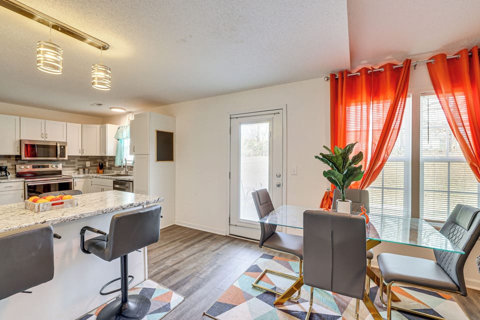 House (3 Bedrooms) | Interior