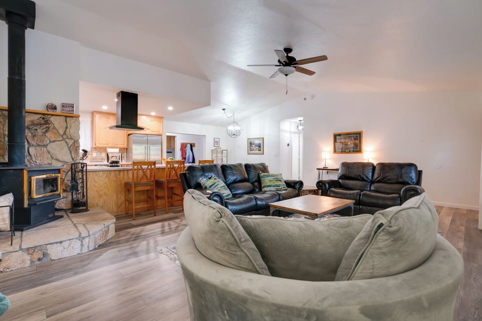 House (3 Bedrooms) | Interior