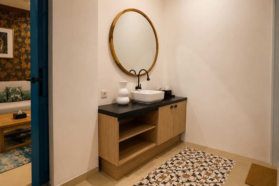 Deluxe Double Room, Non Smoking | Desk, WiFi (free)