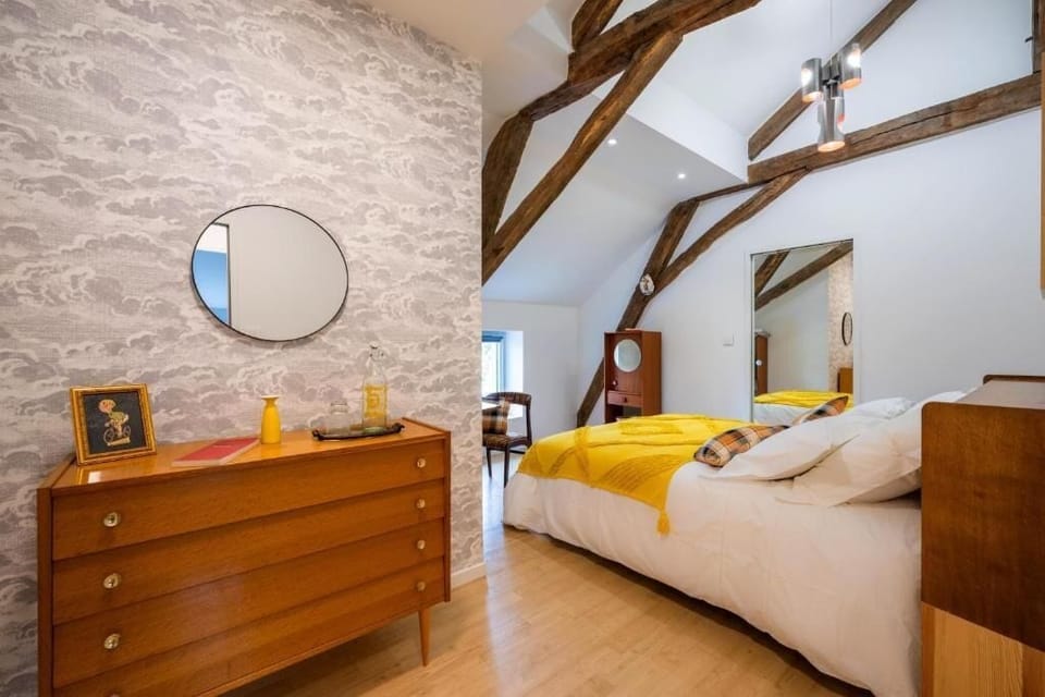 Double Room, City View | Blackout drapes, free WiFi