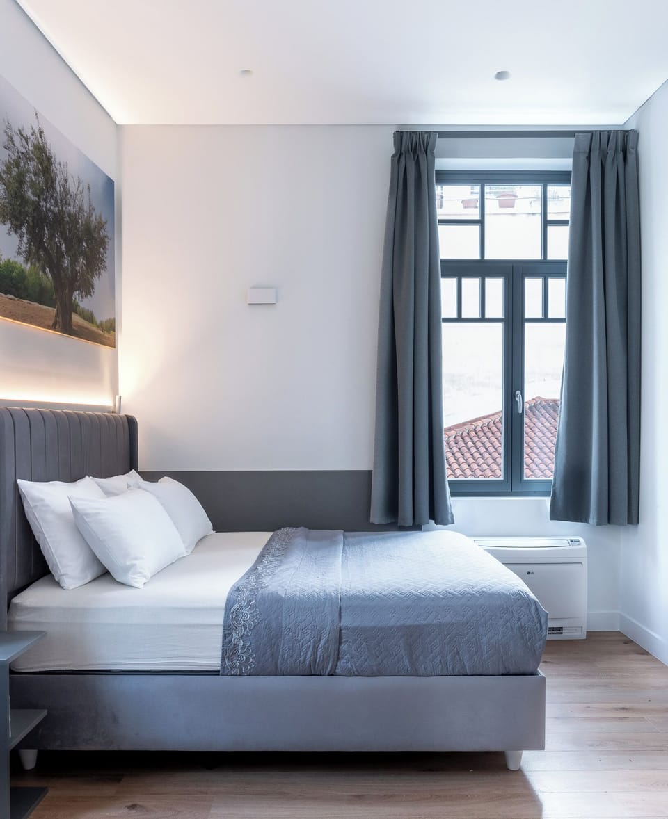 Senior Triple Room | Premium bedding, in-room safe, individually decorated