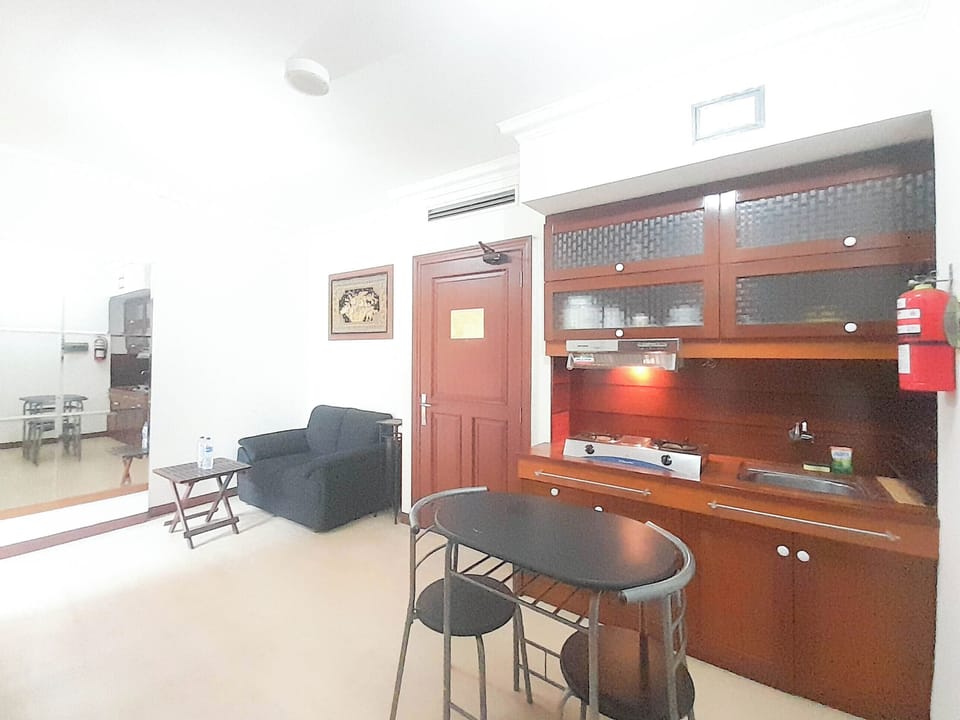 Standard Apartment | Dining room