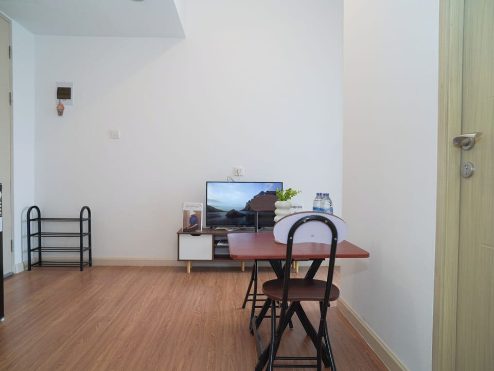 Standard Apartment | Living area