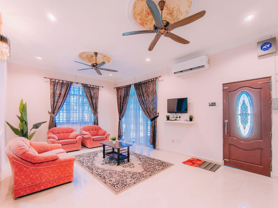 Deluxe Villa, Balcony | Living area | Flat-screen TV