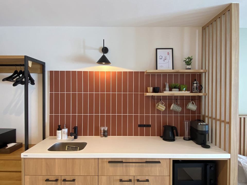 Apartment, 1 Bedroom, Non Smoking, Mountain View | Private kitchen | Highchair