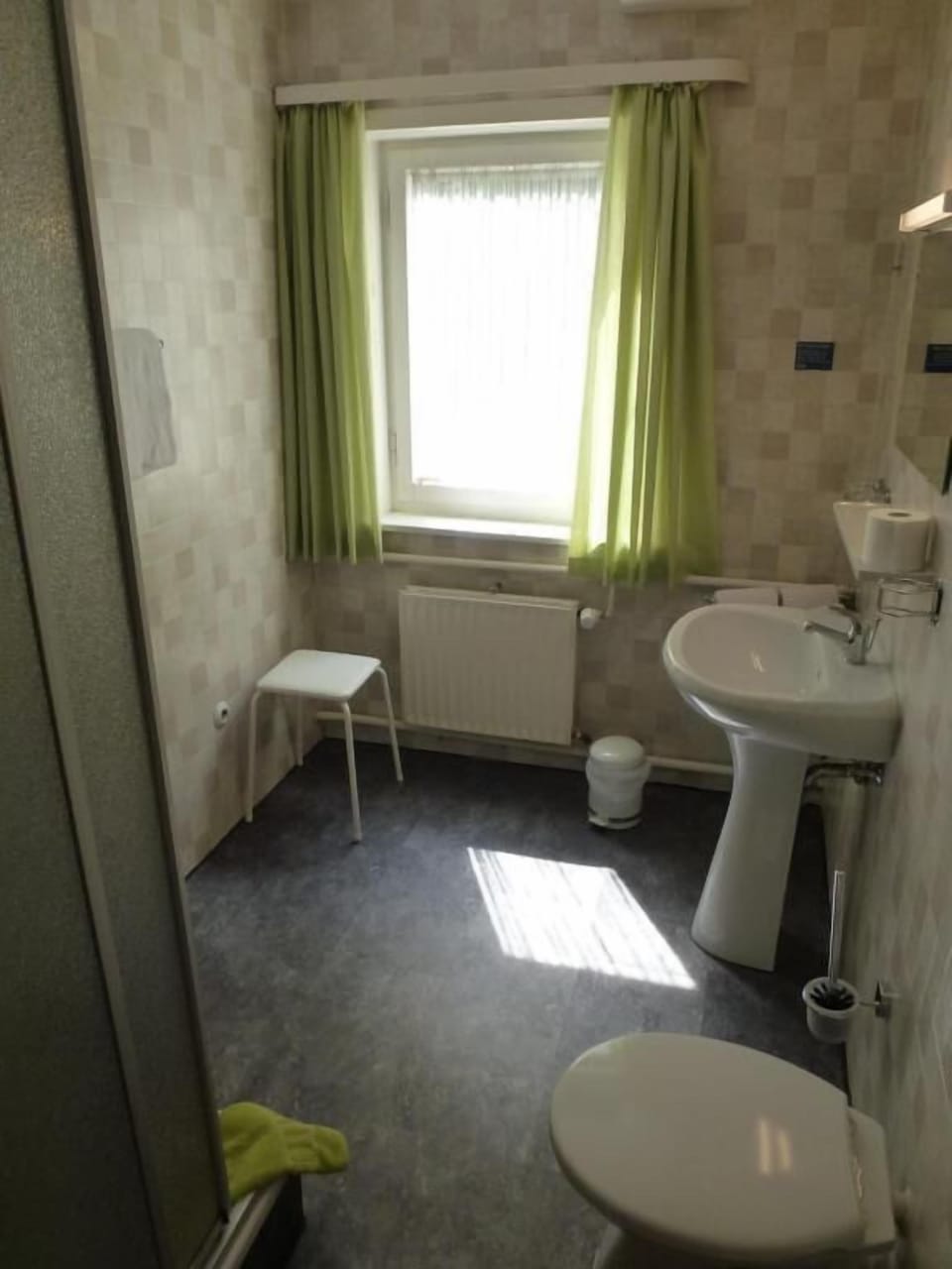 Basic Double Room, Balcony, Garden View | Bathroom | Shower, towels, soap, shampoo