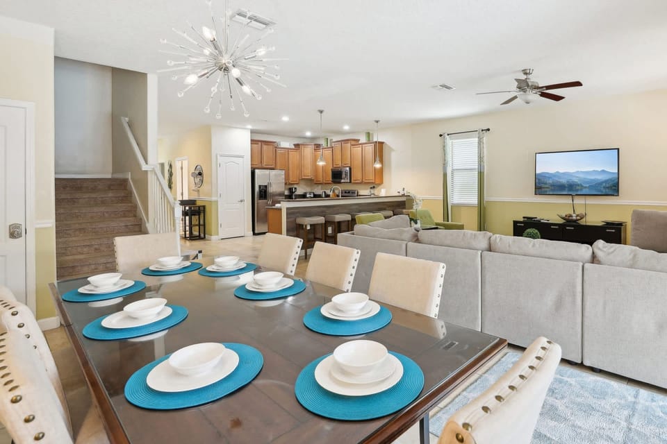 House | 8 bedrooms, high-speed internet