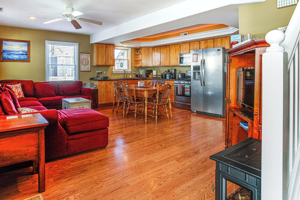 Apartment (3 Bedrooms) | Front of property