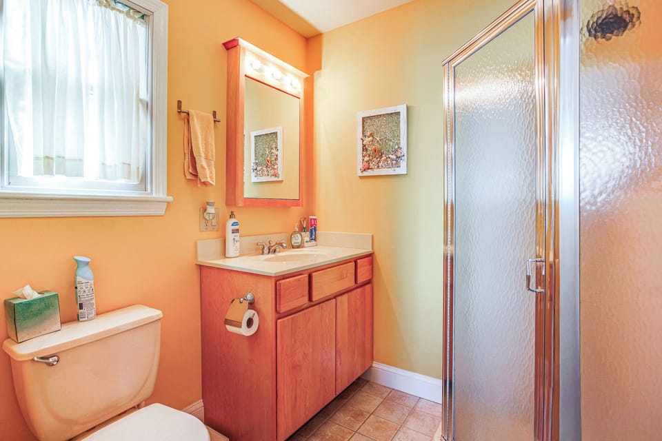Walk to Broadway Beach! Cape May Getaway w/ Grill Apartment in West Cape May