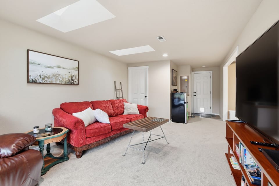 House, 3 Bedrooms | Living area | Smart TV, streaming services