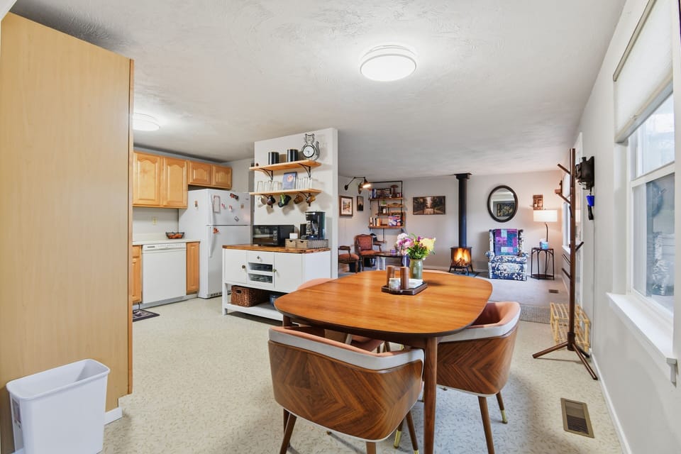 House, 3 Bedrooms | Dining