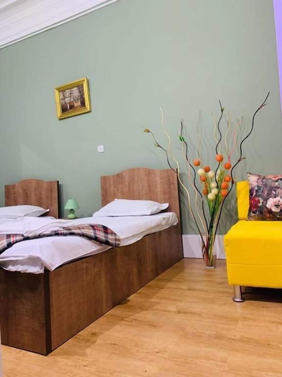 Twin Room, Courtyard View | Blackout drapes, WiFi (free)