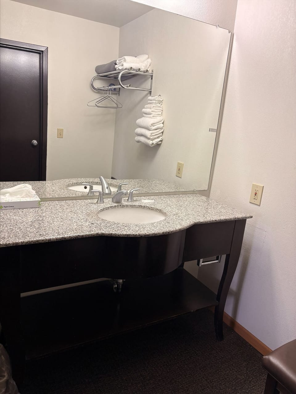 Standard Double Room | Bathroom