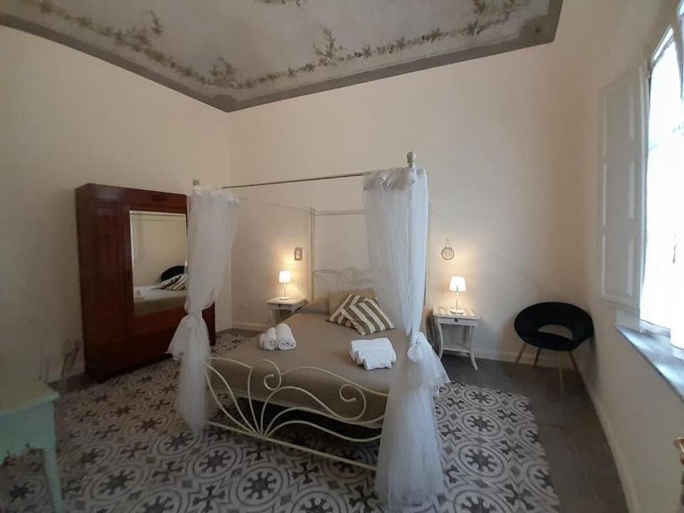 Superior Double Room | Down comforters, free minibar items, desk, laptop workspace
