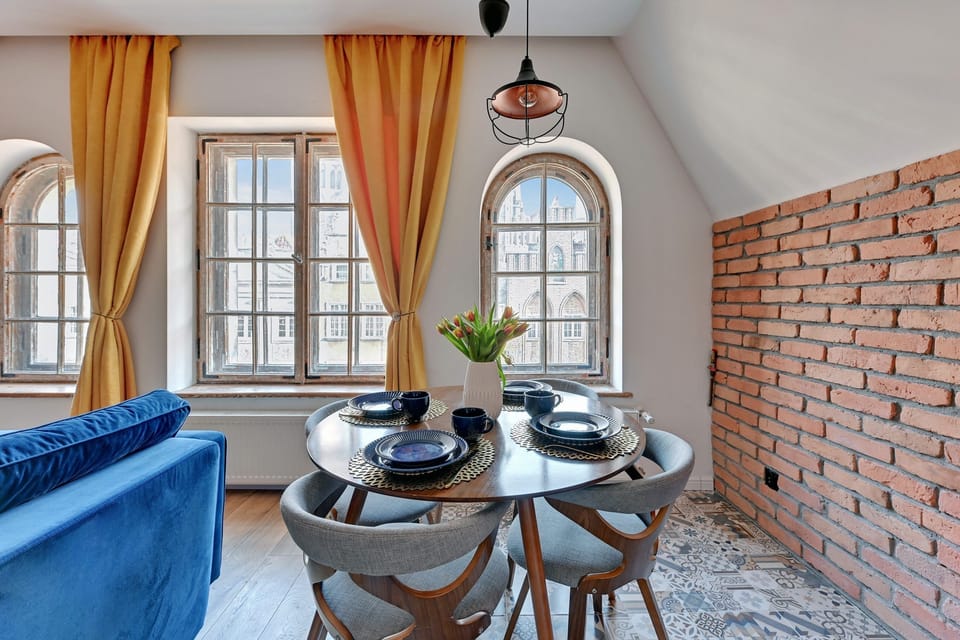Comfort Apartment, City View | In-room dining