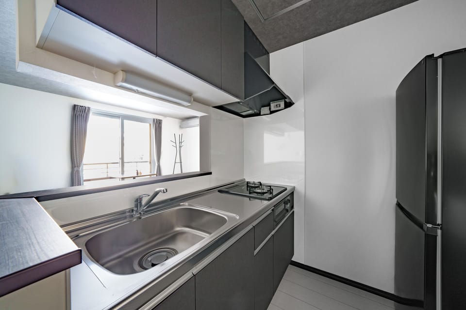 Apartment | Private kitchen | Microwave, stovetop, rice cooker, toaster oven