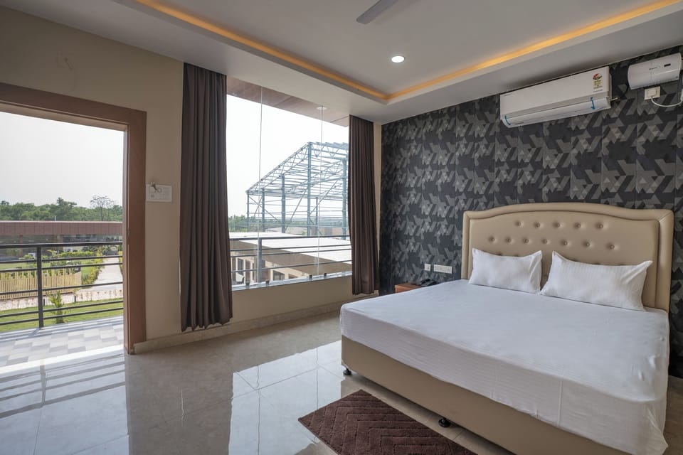 Premium Room | Desk, WiFi (free)
