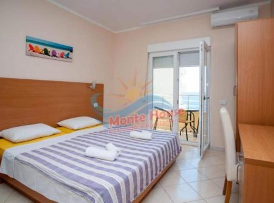 9 bedrooms, soundproofing, cribs (surcharge)