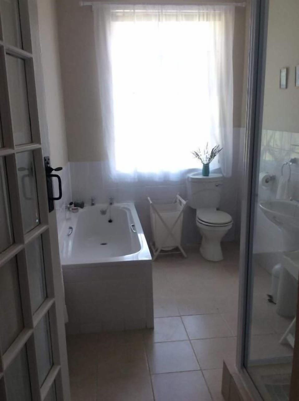 Twin Room, Patio, Garden View | Bathroom | Free toiletries, towels, soap, toilet paper