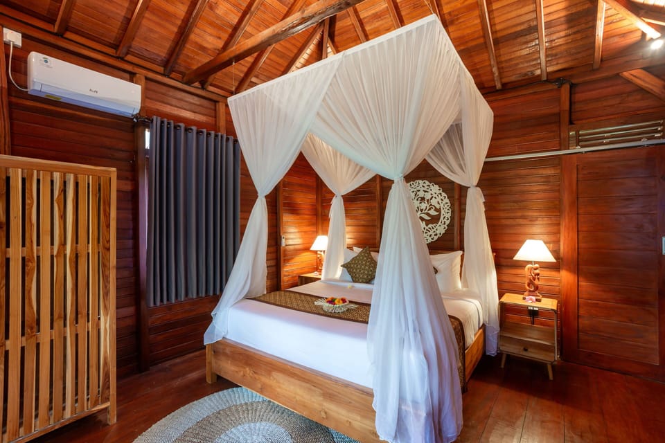 Deluxe Double Room, Balcony, Garden View | Desk, free WiFi