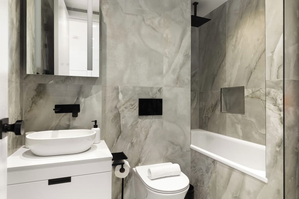 Apartment - Sleeps 8 - Golders Green 10 Mins Apartment in London