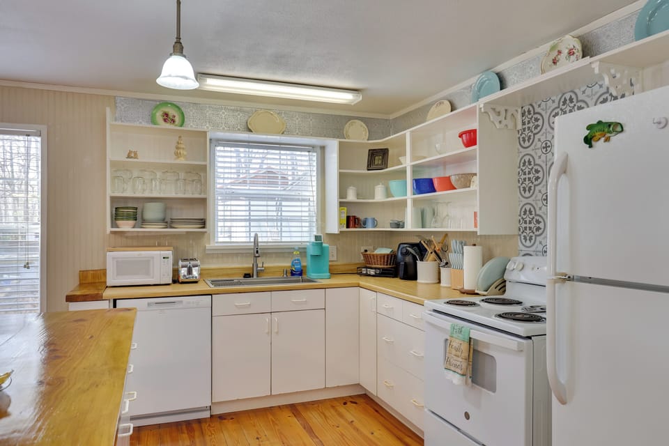 House (2 Bedrooms) | Interior