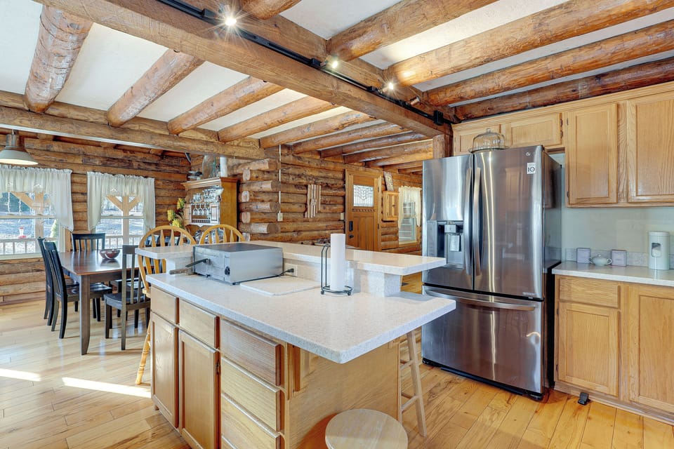 House (4 Bedrooms) | Interior