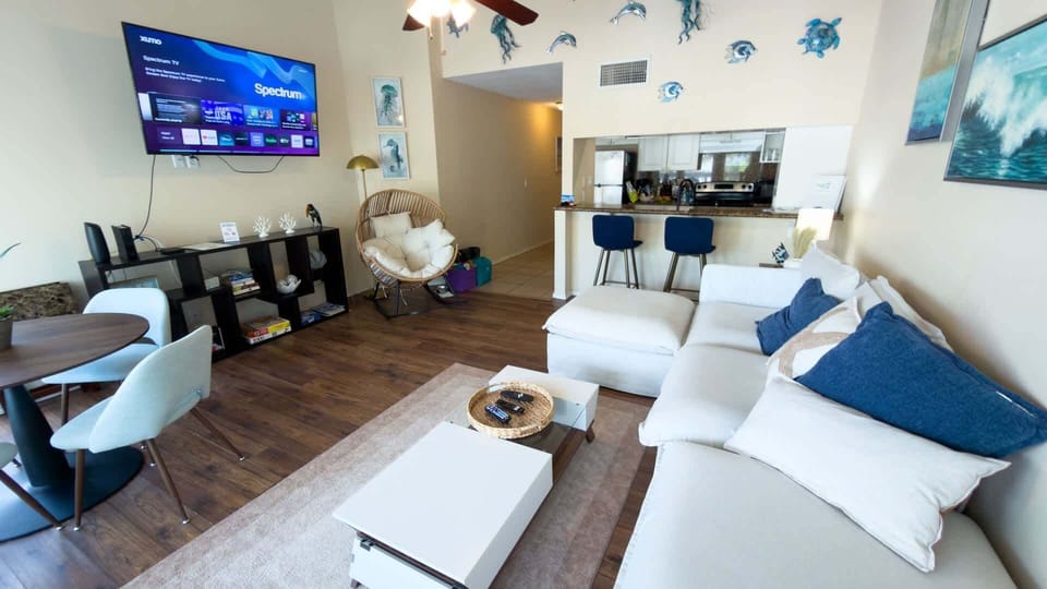 Apartment, 1 Bedroom | Living area