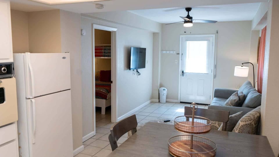 Apartment, 3 Bedrooms | Interior