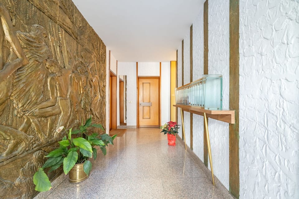 Basic Apartment, Balcony | Interior