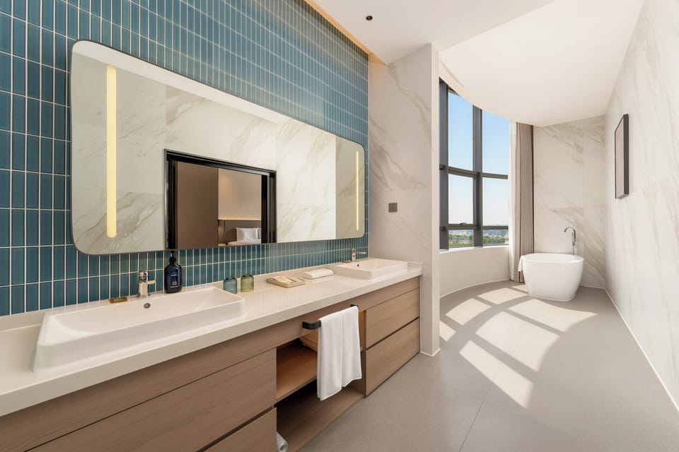 Suite, 1 Bedroom | Premium bedding, down comforters, desk, laptop workspace