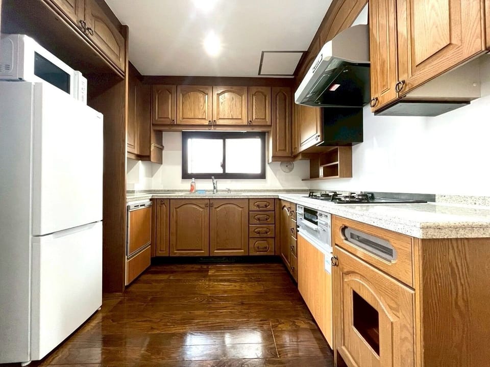 Apartment | Private kitchen | Full-size fridge, microwave, stovetop, electric kettle