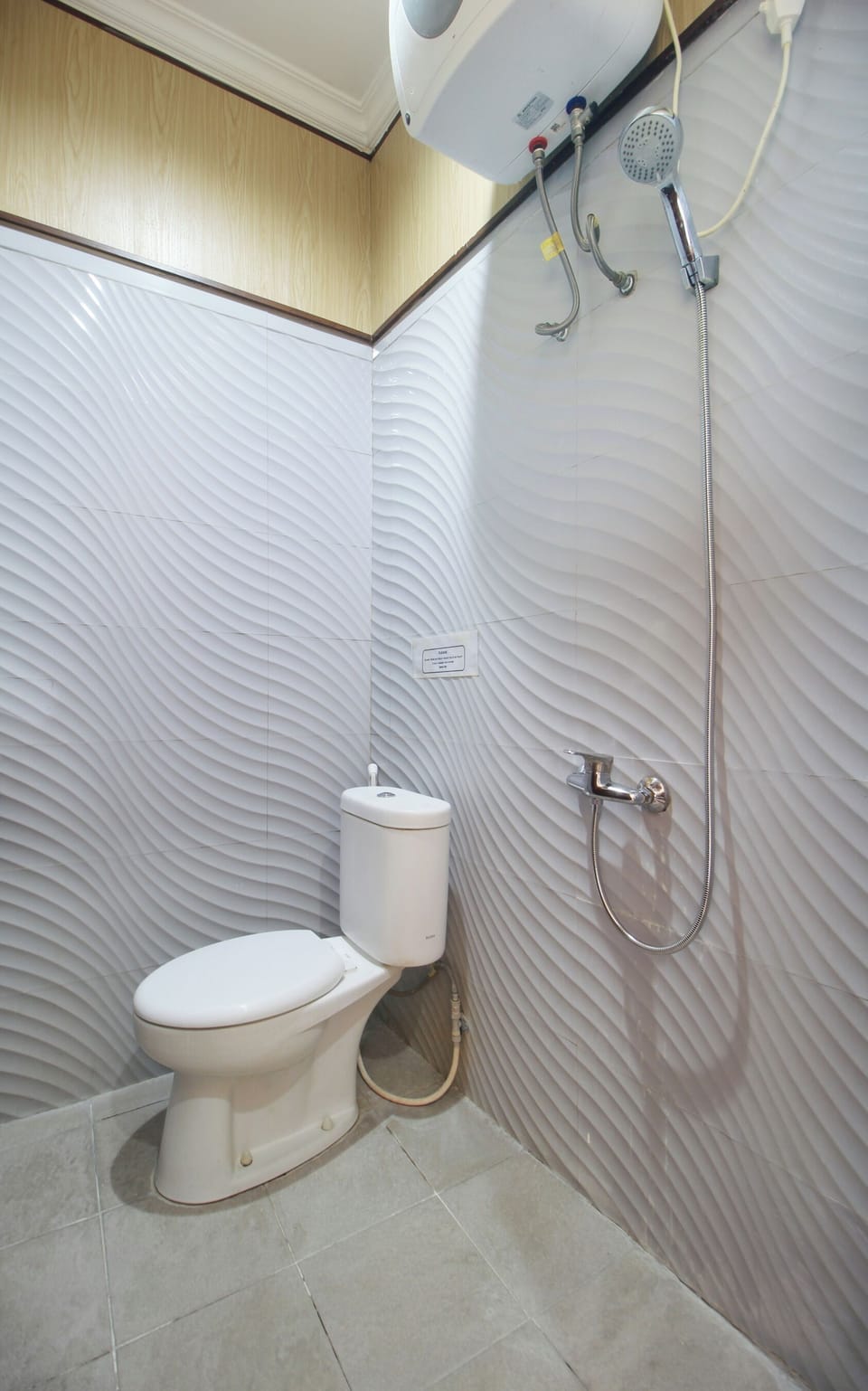 Shower, towels, soap, shampoo