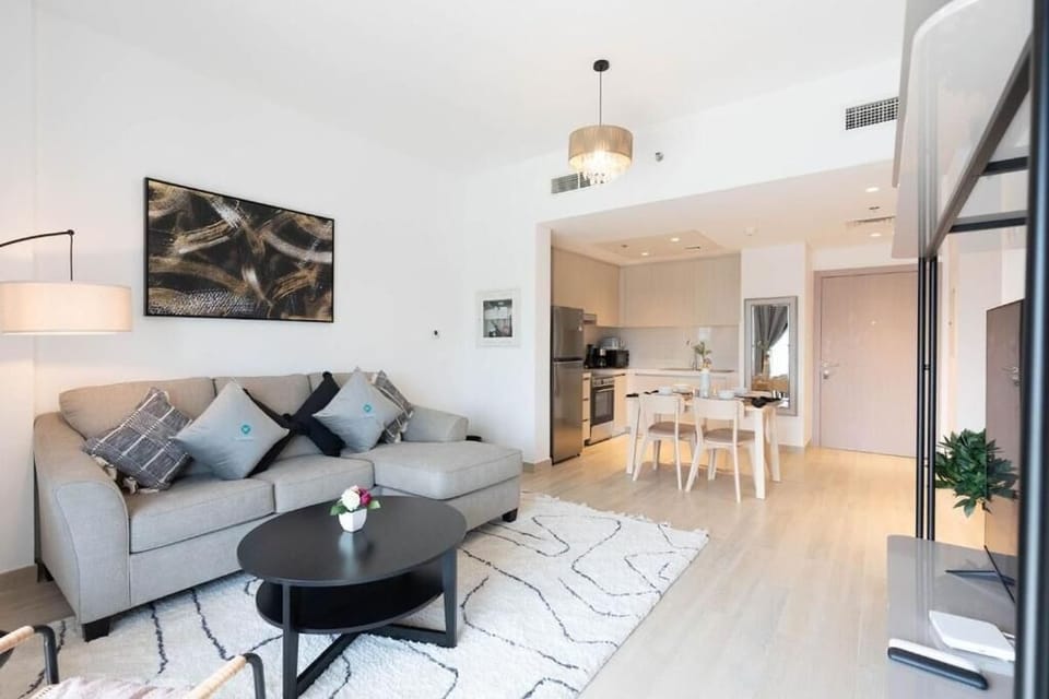 Apartment, Balcony, Park View | Living area | TV