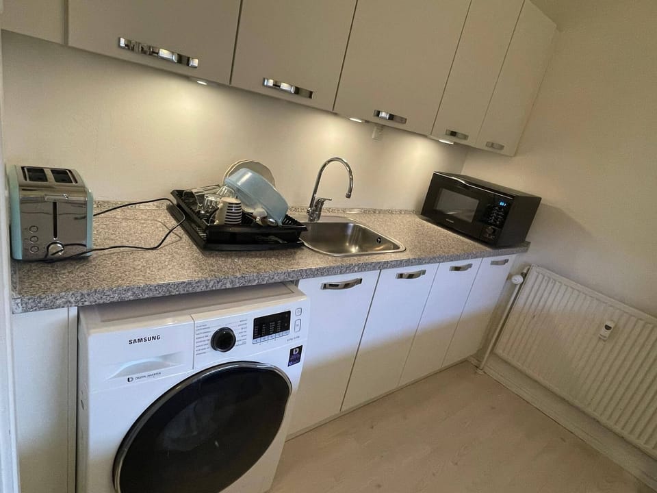 Apartment, Balcony | Laundry