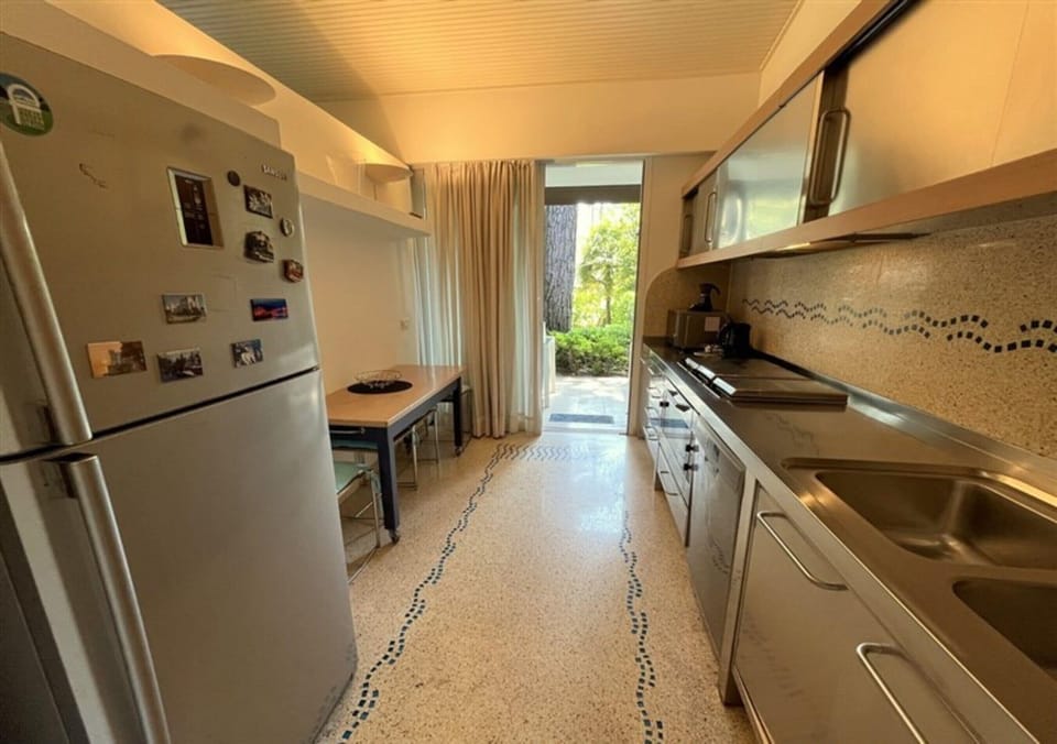 Villa, 4 Bedrooms, Balcony, Garden View | Interior