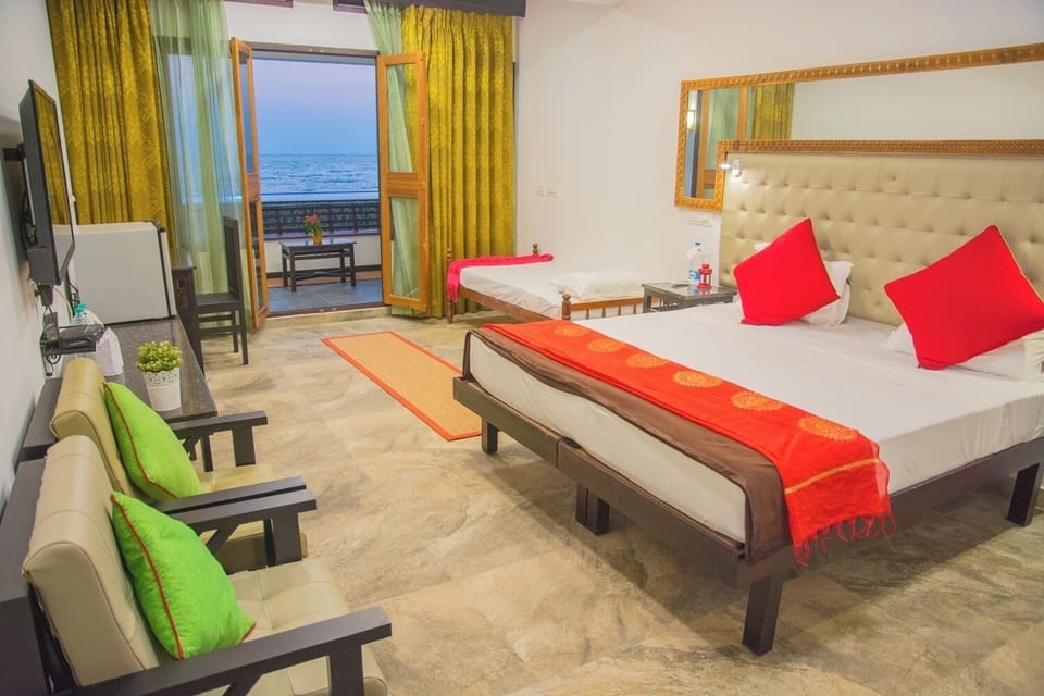 Deluxe Double Room | Desk, laptop workspace, free WiFi