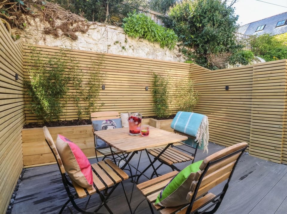 Cottage | Outdoor dining