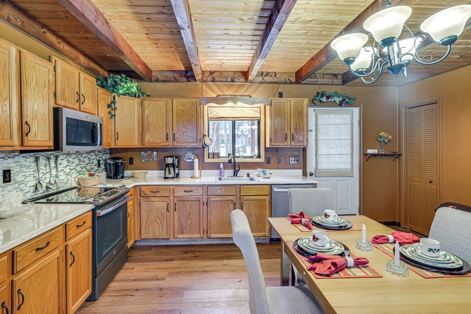 House (3 Bedrooms) | Interior