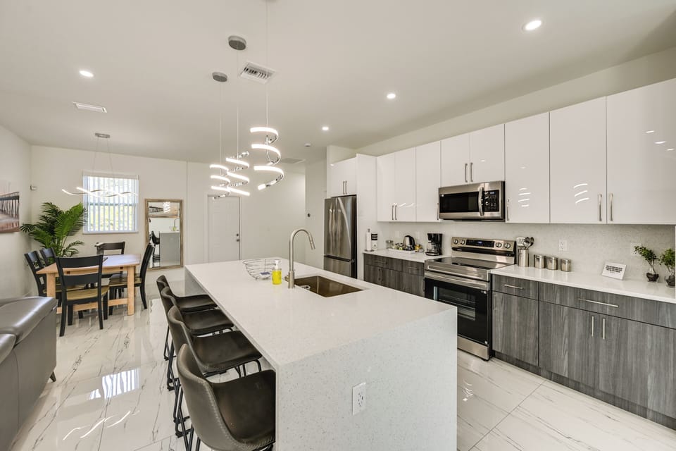 House (3 Bedrooms) | Interior