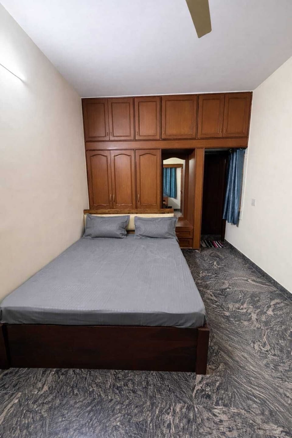 Double Room | Iron/ironing board, free WiFi