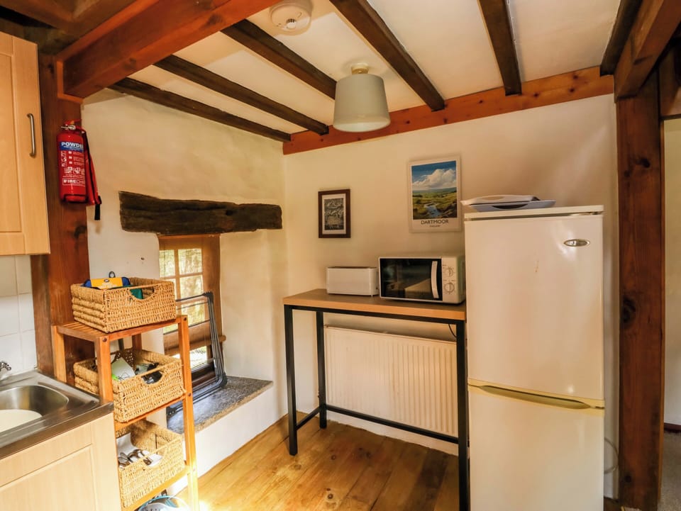 Cottage | Private kitchen | Cookware/dishes/utensils