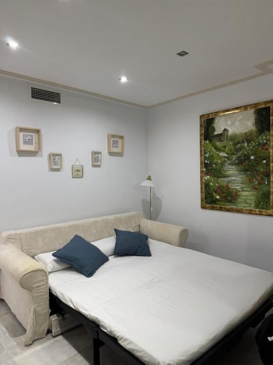 Apartment, Balcony, City View | Free WiFi