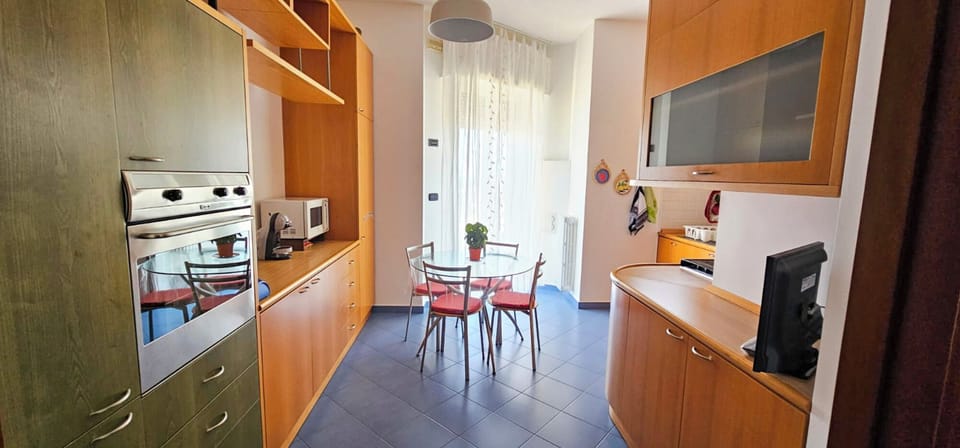 Apartment, City View | Private kitchen