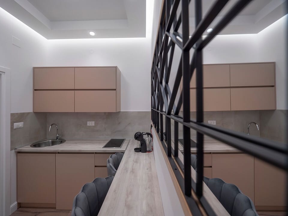 Deluxe Studio, Patio | Private kitchen | Espresso maker, electric kettle