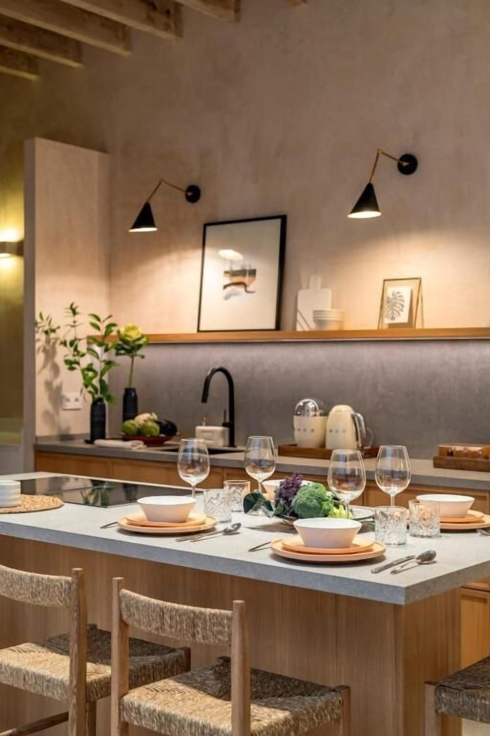 Deluxe House, Patio, City View | Dining