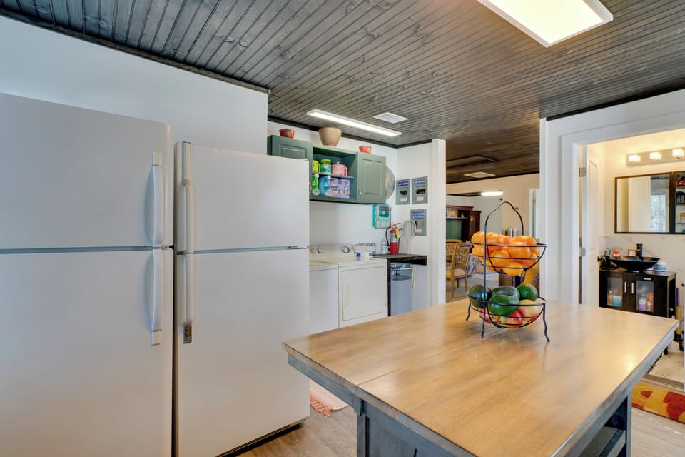 House (5 Bedrooms) | Interior