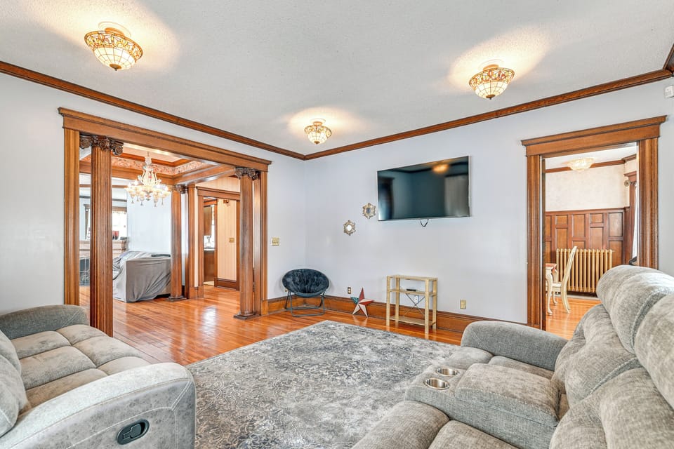 House (3 Bedrooms) | Interior